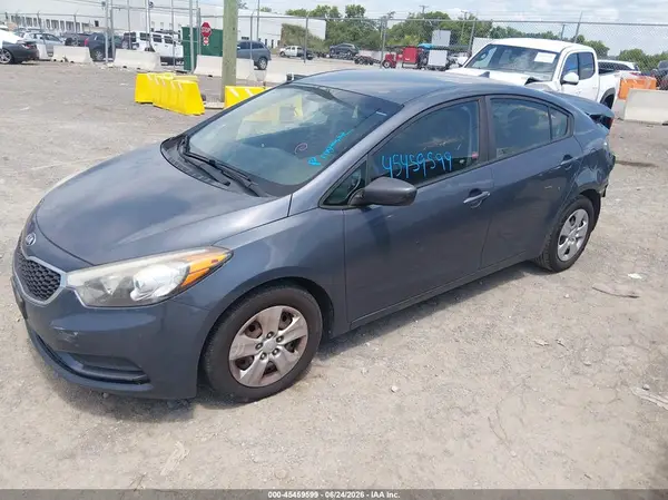KNAFK4A6XG5571133 2016 KIA FORTE - Image 2