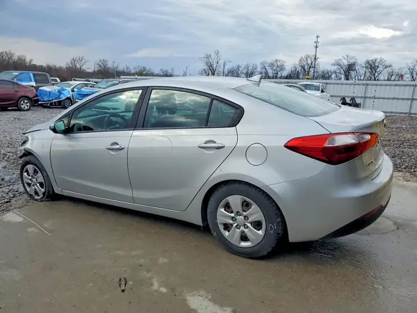 KNAFK4A6XG5571388 2016 KIA FORTE - Image 2