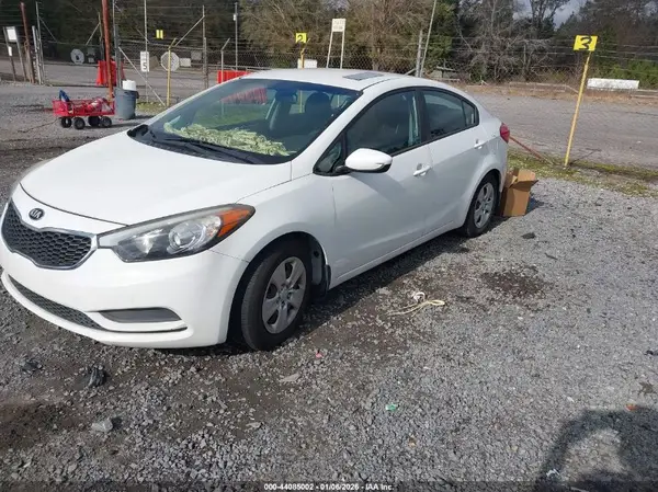 KNAFK4A6XG5573108 2016 KIA FORTE - Image 2