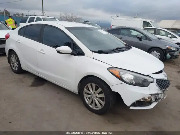 KNAFK4A6XG5574372 2016 KIA FORTE - Image 1