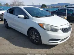 KNAFK4A6XG5574596 2016 KIA FORTE