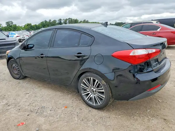 KNAFK4A6XG5577000 2016 KIA FORTE - Image 2
