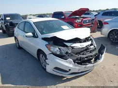 KNAFK4A6XG5585758 2016 KIA FORTE