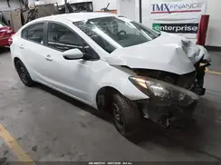 KNAFK4A6XG5588241 2016 KIA FORTE
