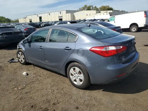 KNAFK4A6XG5597828 2016 KIA FORTE - Image 2