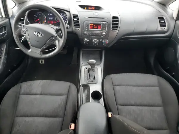 KNAFK4A6XG5601943 2016 KIA FORTE - Image 8