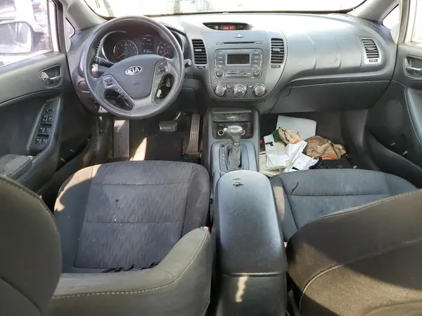 KNAFK4A6XG5605507 2016 KIA FORTE - Image 8