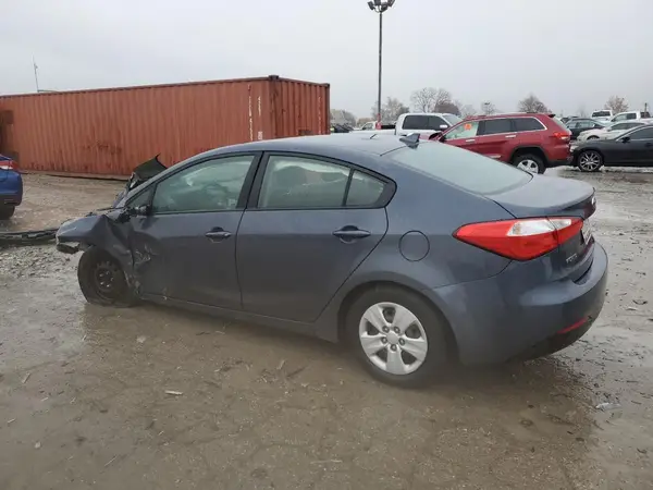 KNAFK4A6XG5610545 2016 KIA FORTE - Image 2