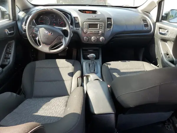 KNAFK4A6XG5612666 2016 KIA FORTE - Image 8
