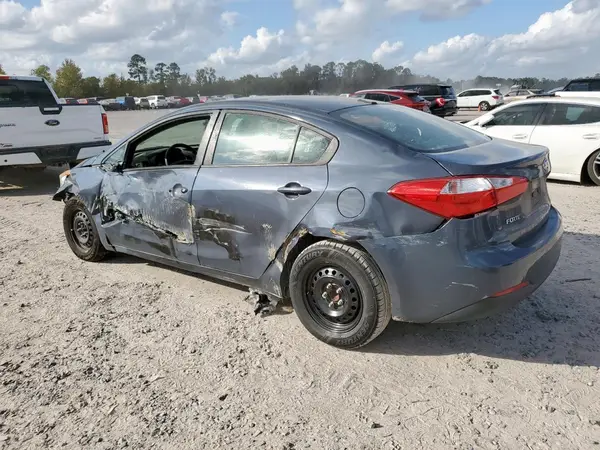 KNAFK4A6XG5613056 2016 KIA FORTE - Image 2