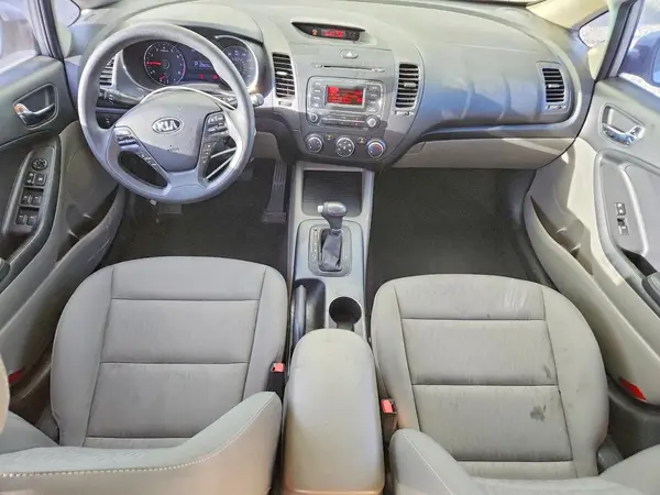 KNAFK4A6XG5613770 2016 KIA FORTE - Image 8