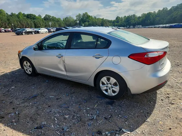 KNAFK4A6XG5615342 2016 KIA FORTE - Image 2