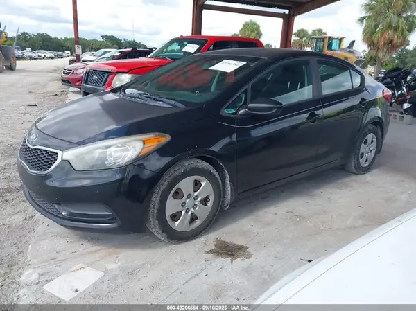 KNAFK4A6XG5615485 2016 KIA FORTE - Image 2