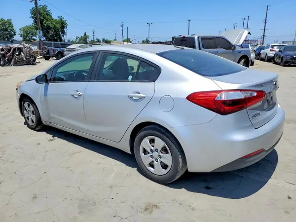 KNAFK4A6XG5616149 2016 KIA FORTE - Image 2