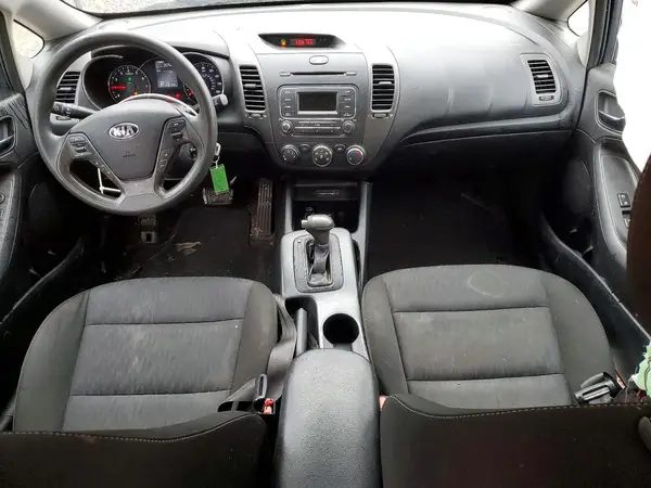 KNAFK4A6XG5617219 2016 KIA FORTE - Image 8