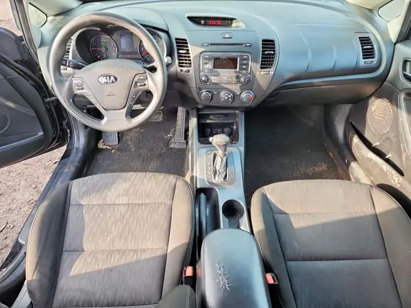 KNAFK4A6XG5618466 2016 KIA FORTE - Image 8