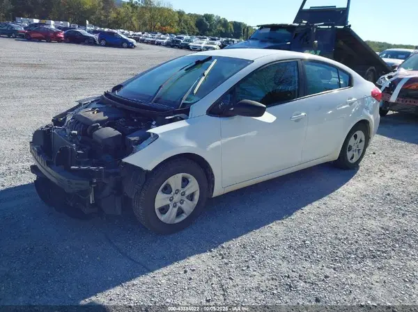 KNAFK4A6XG5619455 2016 KIA FORTE - Image 2