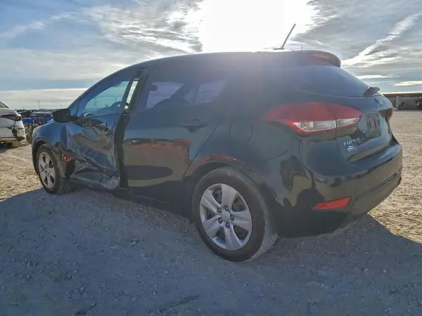 KNAFK5A80G5527987 2016 KIA FORTE - Image 2