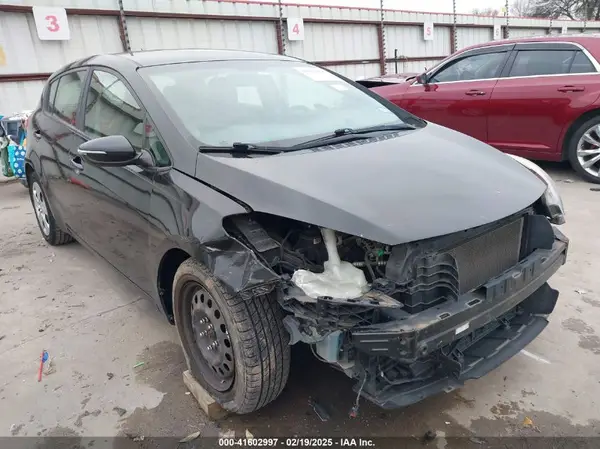 KNAFK5A80G5581824 2016 KIA FORTE - Image 1