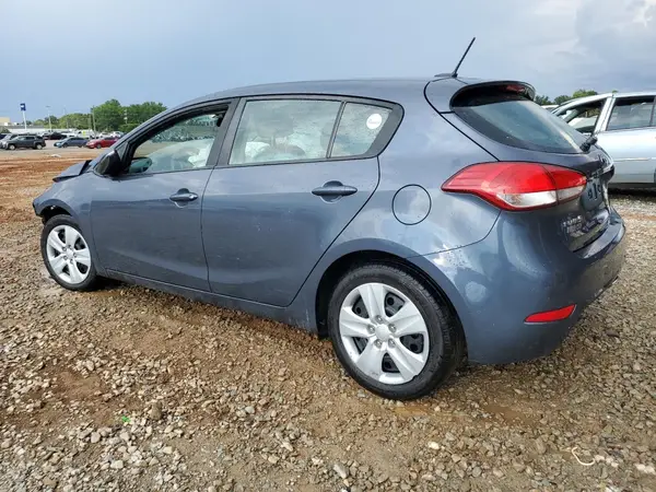 KNAFK5A80G5587977 2016 KIA FORTE - Image 2