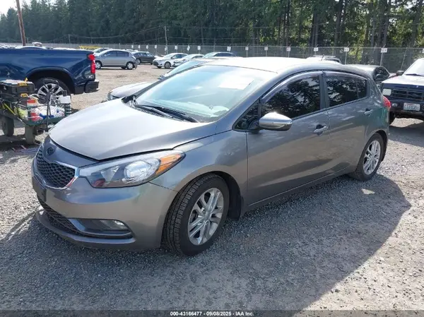 KNAFK5A80G5587980 2016 KIA FORTE - Image 2