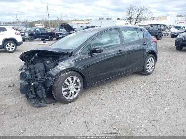 KNAFK5A80G5601716 2016 KIA FORTE - Image 2
