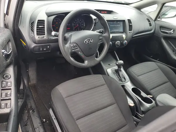 KNAFK5A80G5603899 2016 KIA FORTE - Image 8