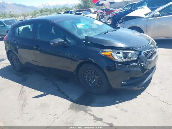 KNAFK5A80G5606060 2016 KIA FORTE - Image 1