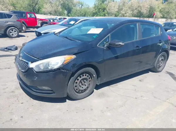 KNAFK5A80G5606060 2016 KIA FORTE - Image 2