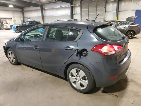 KNAFK5A80G5622386 2016 KIA FORTE - Image 2