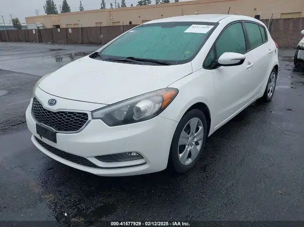 KNAFK5A80G5629547 2016 KIA FORTE - Image 2