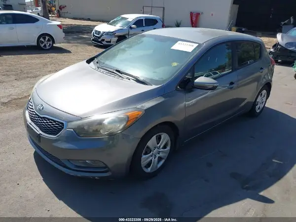 KNAFK5A80G5648454 2016 KIA FORTE - Image 2
