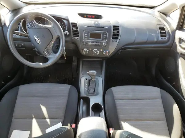 KNAFK5A80G5655369 2016 KIA FORTE - Image 8