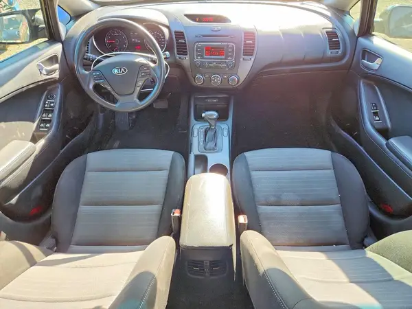 KNAFK5A80G5658207 2016 KIA FORTE - Image 8