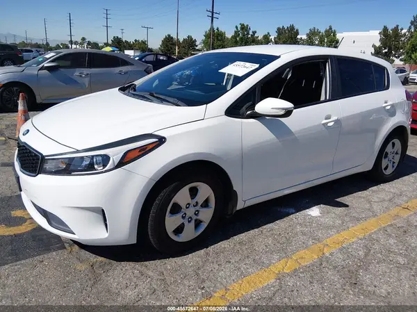 KNAFK5A80H5668088 2017 KIA FORTE - Image 2