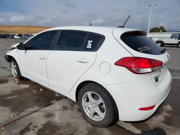 KNAFK5A80H5668852 2017 KIA FORTE - Image 2