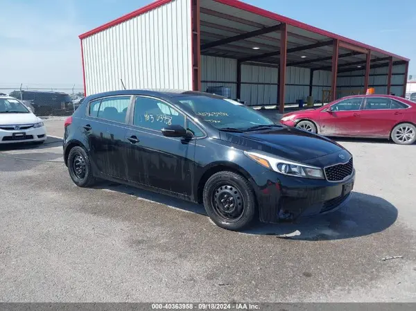 KNAFK5A80H5673078 2017 KIA FORTE - Image 1