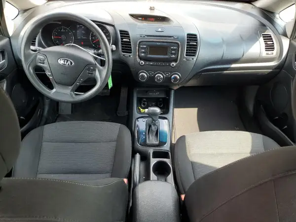 KNAFK5A80H5691404 2017 KIA FORTE - Image 8