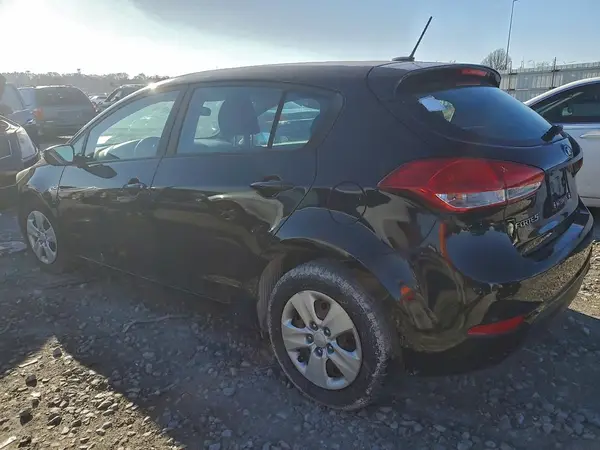 KNAFK5A80H5697400 2017 KIA FORTE - Image 2
