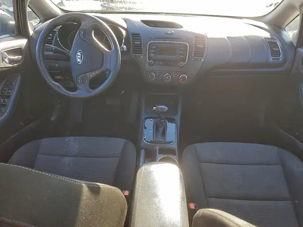 KNAFK5A80H5697400 2017 KIA FORTE - Image 8