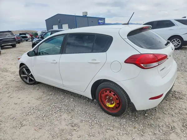 KNAFK5A80H5698790 2017 KIA FORTE - Image 2
