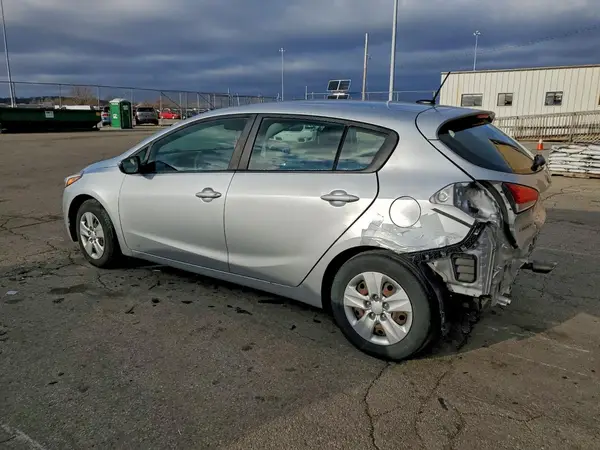 KNAFK5A80H5705124 2017 KIA FORTE - Image 2