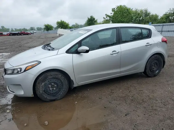 KNAFK5A80H5706709 2017 KIA FORTE - Image 1