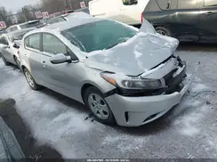 KNAFK5A80H5707438 2017 KIA FORTE