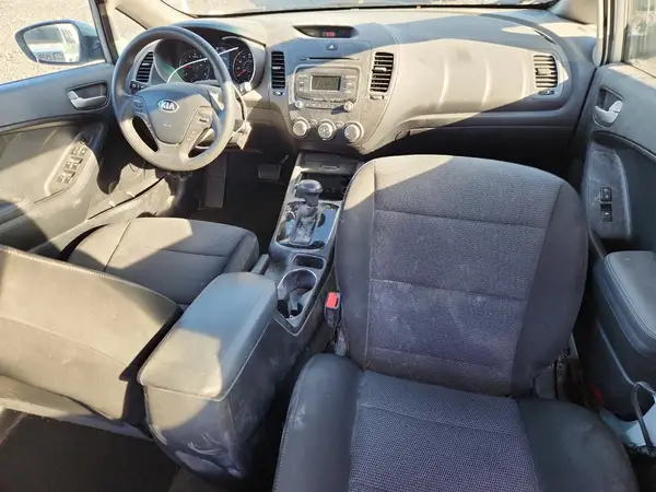 KNAFK5A80J5772649 2018 KIA FORTE - Image 8