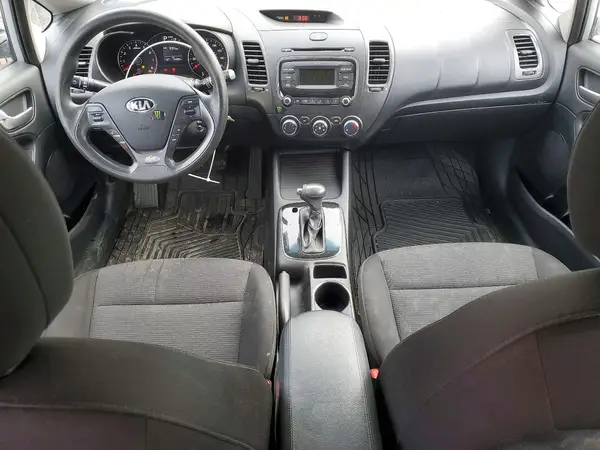 KNAFK5A80J5772862 2018 KIA FORTE - Image 8