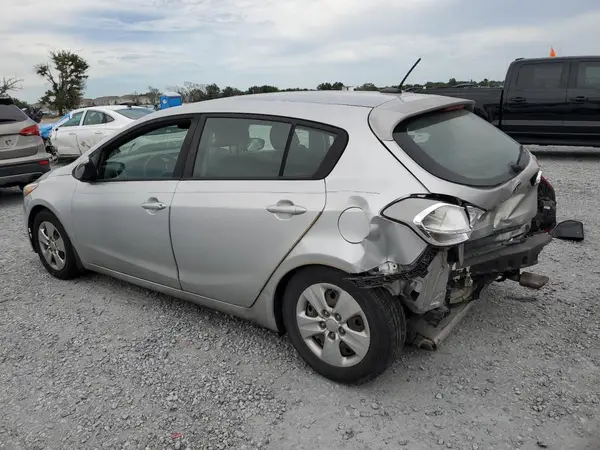 KNAFK5A80J5773011 2018 KIA FORTE - Image 2
