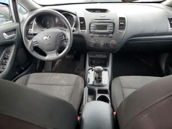 KNAFK5A80J5773011 2018 KIA FORTE - Image 8