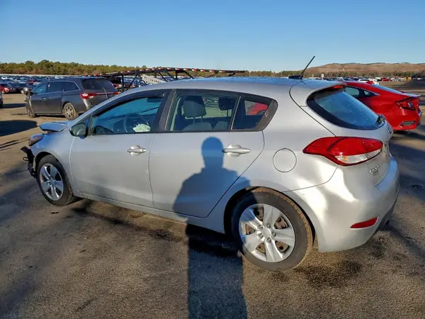 KNAFK5A81G5524421 2016 KIA FORTE - Image 2