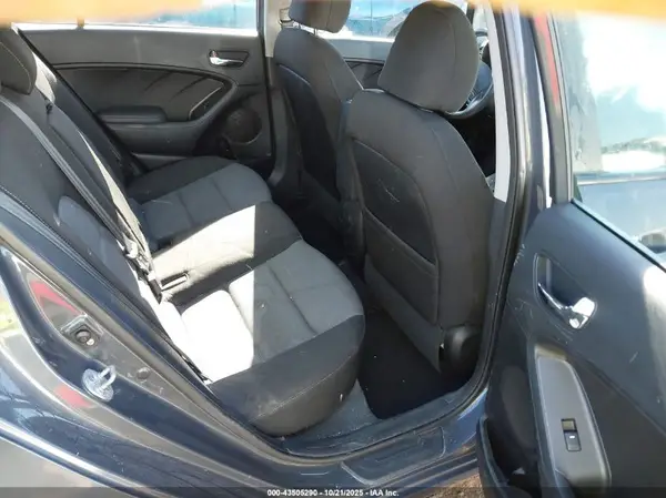 KNAFK5A81G5583629 2016 KIA FORTE - Image 8